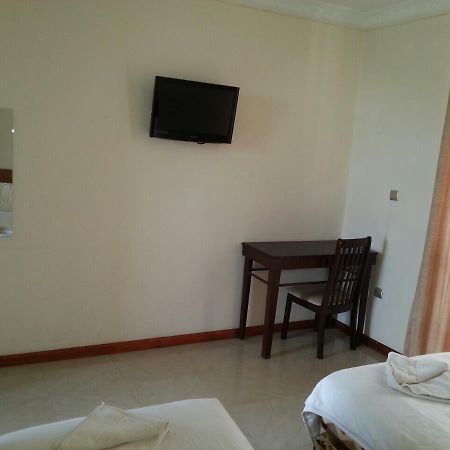 Kino Hotel Gonder ภายนอก รูปภาพ